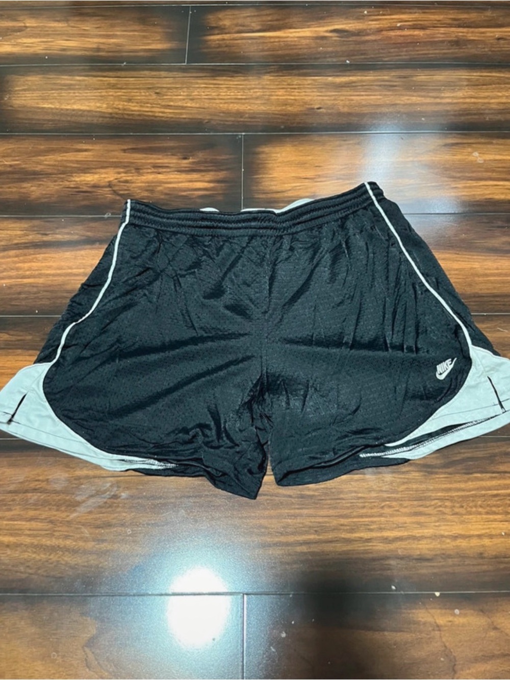 Nike women's large lined black white shorts
559